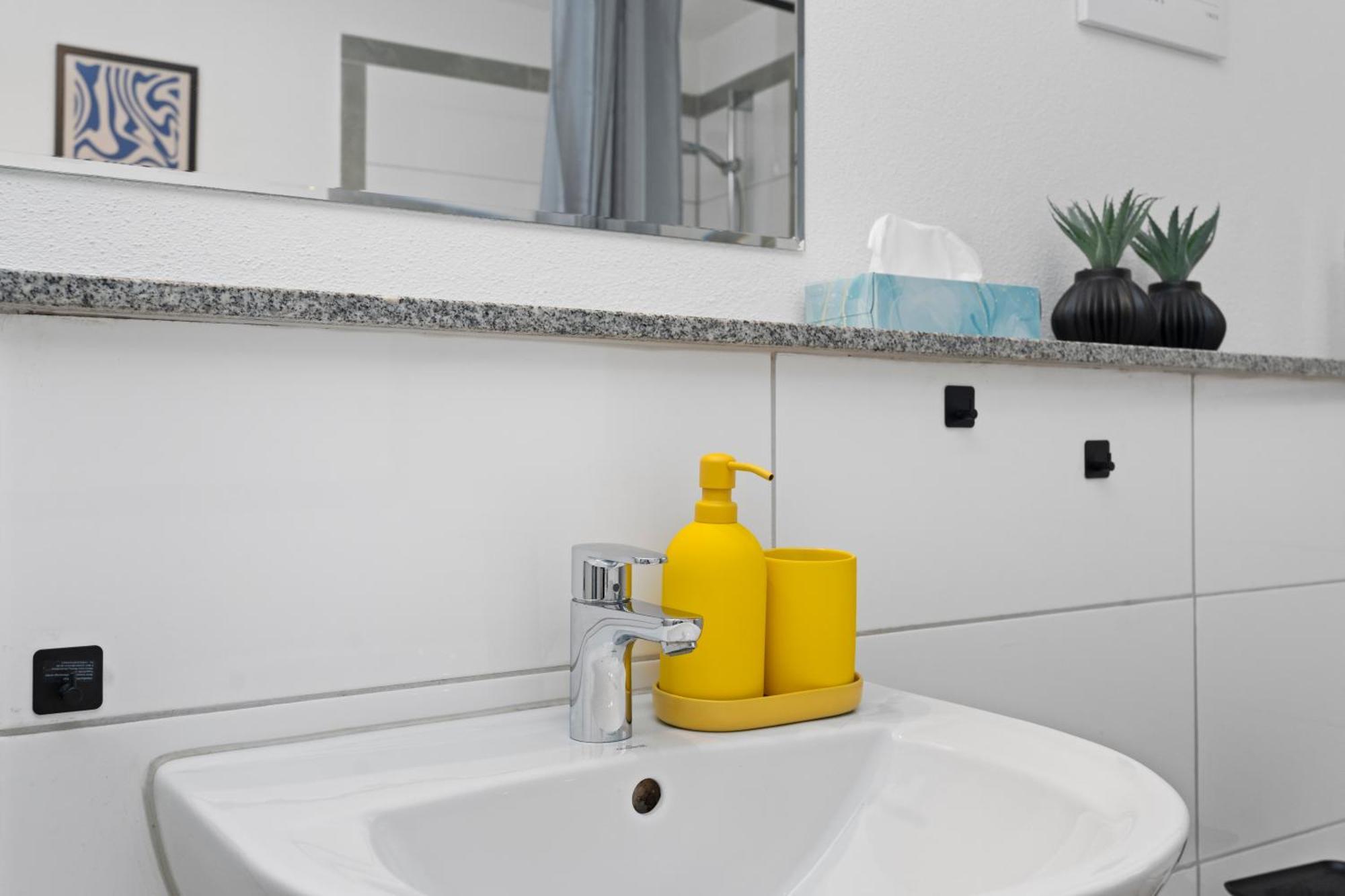 Seeschilf Apartments In FDH Rom bilde